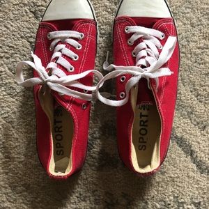 Red copy cat convers